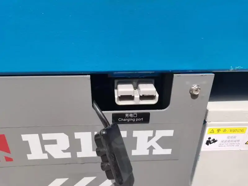 Battery Transfer Cart Automatic Charging Port