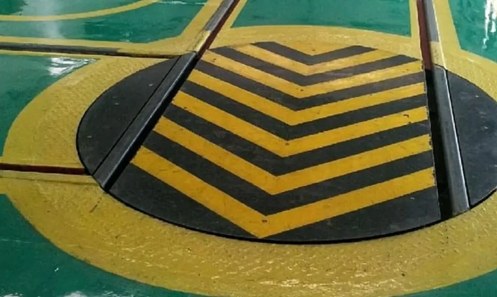 Track for low-voltage transfer vehicles